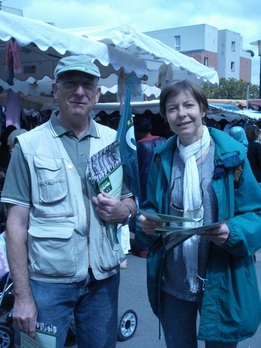 Gérard Bunel et moi-même au marché Léo Ferré, le jeudi 4 juin.